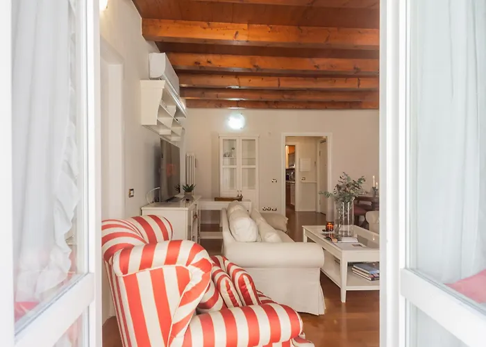 Residenza Dolce By Rent Апартаменты *